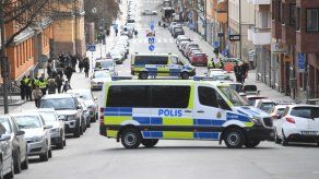 Policía sueca detiene a una persona en investigación de atentado de Estocolmo
