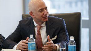 Amazon respalda demanda contra decreto de Trump