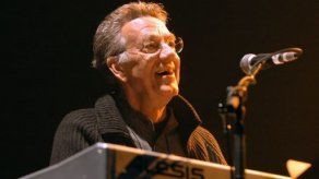 Muere el tecladista de The Doors Ray Manzarek