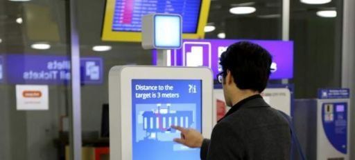 Ginebra estrena el 1er androide que ayuda a pasajeros en un aeropuerto