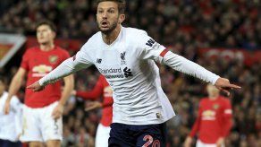 Liverpool rescata empata en su visita al Man United