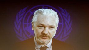 Assange pide al presidente francés ley sobre lanzadores de alertas