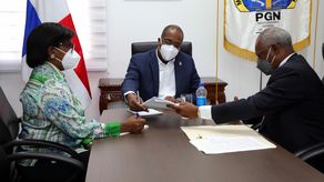 El magistrado de la Corte Suprema de Justicia (CSJ), Cecilio Cesalise, y el Procurador General de la Nación encargado, Javier Caraballo.