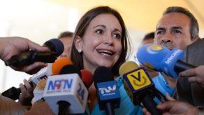 Inhabilitan a María Corina Machado para ejercer cargos públicos por un año