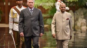 Los presidentes de la India y Cuba se reúnen para estrechar cooperación