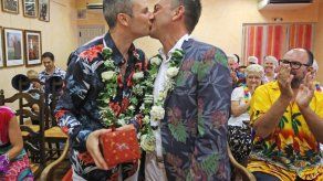 EEUU: oficina pública rebelde registra al fin una boda homosexual