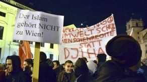 La primera manifestación en Austria de Pegida reúne a unas 250 personas