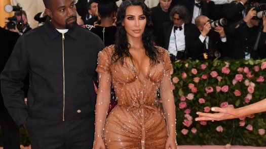 Kanye West vuelve a lucir su alianza de casado en pleno proceso de divorcio con Kim Kardashian