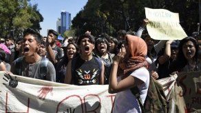 Anuncian marcha en Ciudad de México por caso de estudiantes desaparecidos