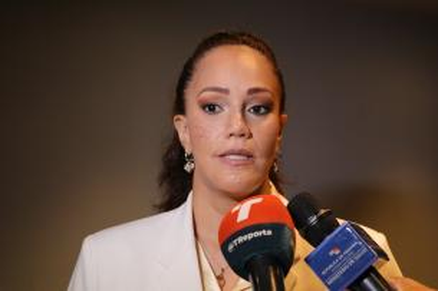 La jefa de la sección de Salud Mental del Ministerio de Salud (MINSA), Delia De Ycaza, habla de como preservar la salud mental en fiestas de fin de año. La jefa de la sección de Salud Mental del Ministerio de Salud (MINSA), Delia De Ycaza, habla de como preservar la salud mental en fiestas de fin de año.