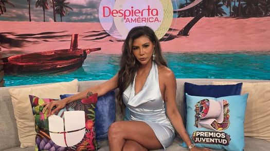 La Mordida llegó a Univisión en el marco de Premios Juventud 2025.