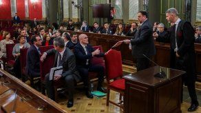 Juicio de los independentistas catalanes comienza con crítica de las defensas