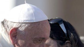 Papa hace video en elogio al reciclaje