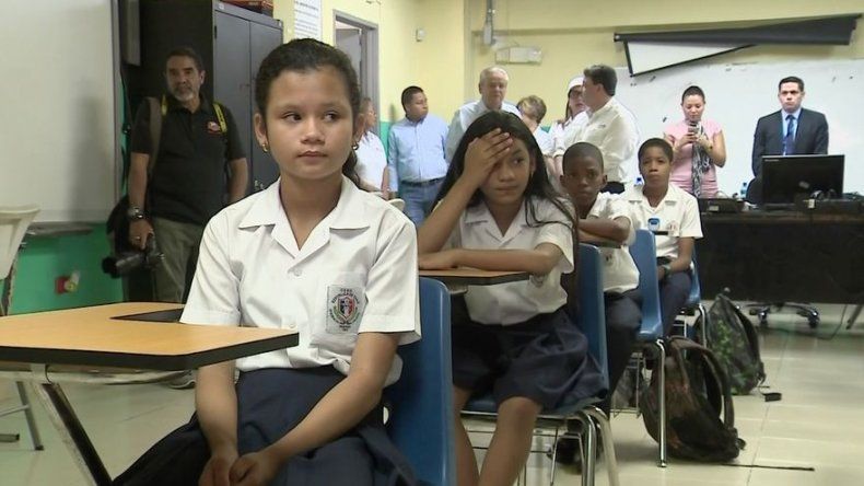 Estudiantes realizan primera prueba de conocimiento del concurso por la Excelencia Educativa