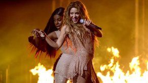 Shakira revela que pronto lanzará nuevo tema musical