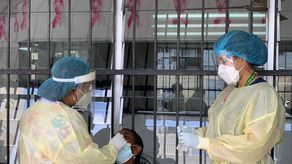 El epidemiólogo indicó que en dos semanas los casos de COVID-19 se verán reducidos considerablemente.