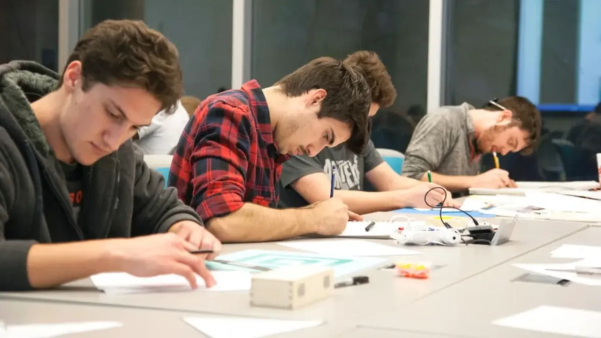 Becas de la Embajada de Estados Unidos