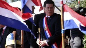 Horacio Cartes jura el cargo como presidente de Paraguay