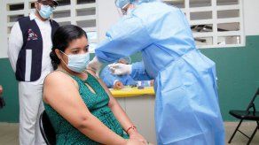 Poca asistencia de embarazadas en las jornadas de vacunación contra COVID-19.