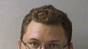 EEUU: Acusan hombre de coaccionar a menores a actos sexuales