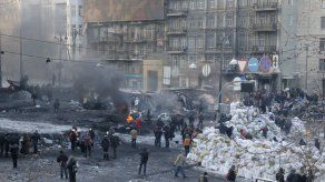 Opositores en Ucrania ocupan ministerio en Kiev