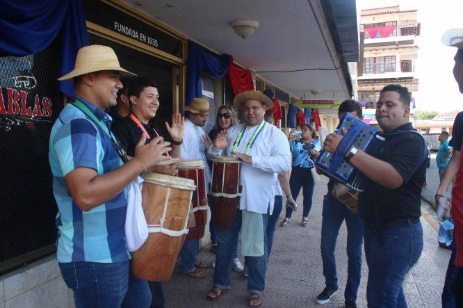 Participantes de Cuna de Acordeones  2018 y A lo Panameño se toman Las Tablas