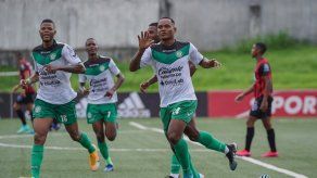 César Medina tiene al Alianza líder en su conferencia de LPF