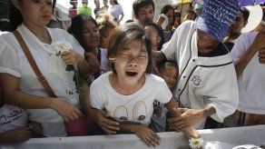 Familias abrumadas por guerra contra las drogas en Filipinas