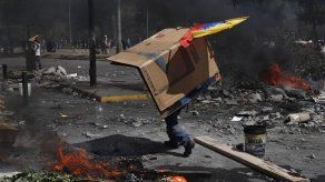 Quito amanece con el centro bloqueado y más heridos en nuevos enfrentamientos Quito amanece con el centro bloqueado y más heridos en nuevos enfrentamientos