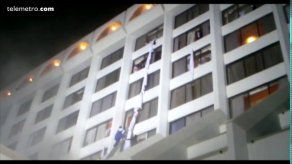 Incendio en hotel deja al menos 11 muertos en Pakistán