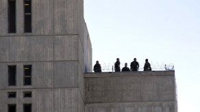 California: Acusan a maestra de ayudar a fuga de reclusos