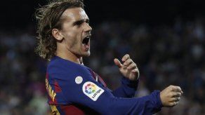 Barcelona multado 300 euros por contratación de Griezmann