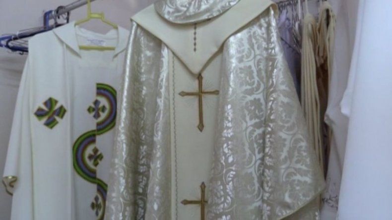 El vestuario africano del papa