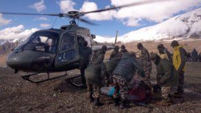 Ventiscas dejan 27 muertos en las montañas de Nepal
