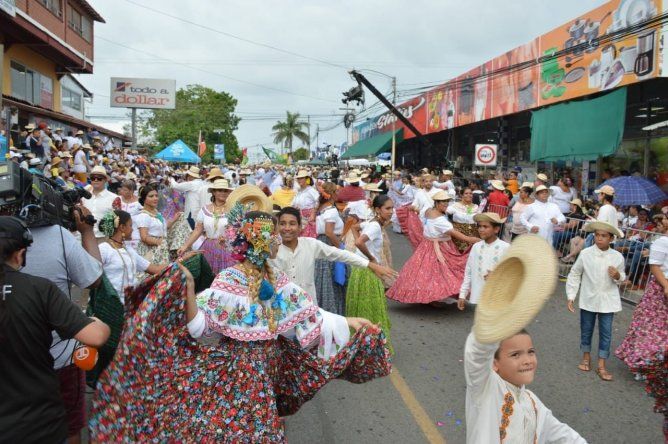 Desfile de las Mil Polleras 2020