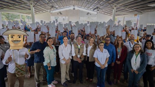 ANATI entrega títulos de propiedad ANATI entrega títulos de propiedad