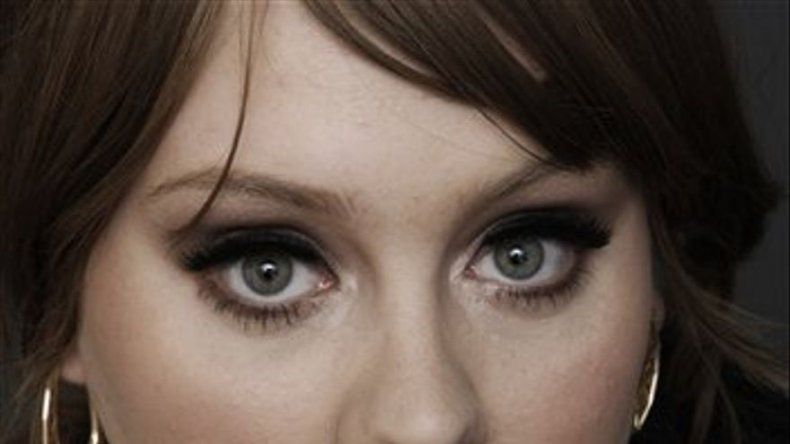 Adele volverá a los escenarios en los Grammy tras su operación
