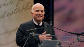 John McCain tendrá una película biográfica impulsada por sus familiares