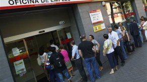 Grecia no recibirá más dinero hasta que retome programa de ajuste