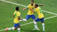 Neymar Jr (c) de Brasil celebra con sus compañeros Gabriel Jesús (i) y Everton Riveiro tras anotar contra Venezuela en el arranque de la Copa América. Neymar Jr (c) de Brasil celebra con sus compañeros Gabriel Jesús (i) y Everton Riveiro tras anotar contra Venezuela en el arranque de la Copa América.