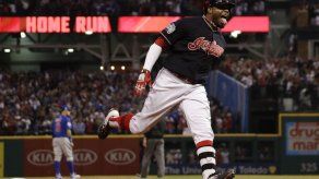 Rajai Davis regresa a Oakland con contrato de 1 año