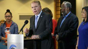 Alcaldes de ciudades santuario desafían a Trump