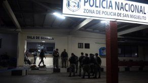 Unidades de la Policía Nacional serán capacitados en atención comunitaria Unidades de la Policía Nacional serán capacitados en atención comunitaria