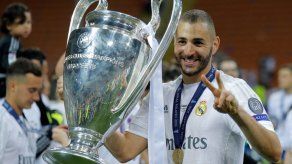 Benzema acusa a Deschamps de ceder a la presión racista