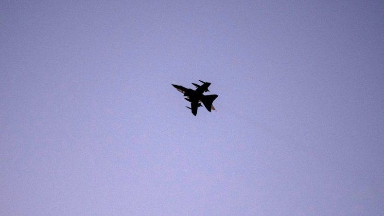 Rebeldes derriban un avión de las fuerzas gubernamentales en el sur sirio