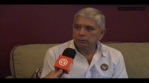 Pineda se reúne con González y se disculpa por empujón