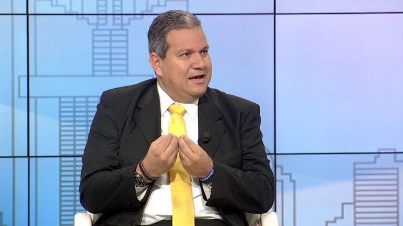 Padre de familia asegura que escuelas particulares ya cuentan con jornada extendida