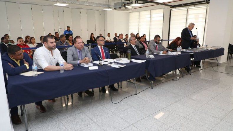 Jueza se acoge a término para decidir sobre impugnación contra proclamación de Ricardo Valencia