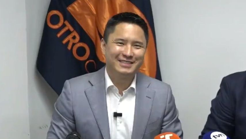 Ricardo Lombana anuncia a Michael Chen como su compañero de fórmula