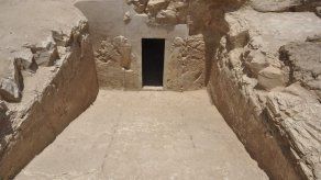 Expertos españoles redescubren tumba faraónica de hace 2.700 años en Egipto